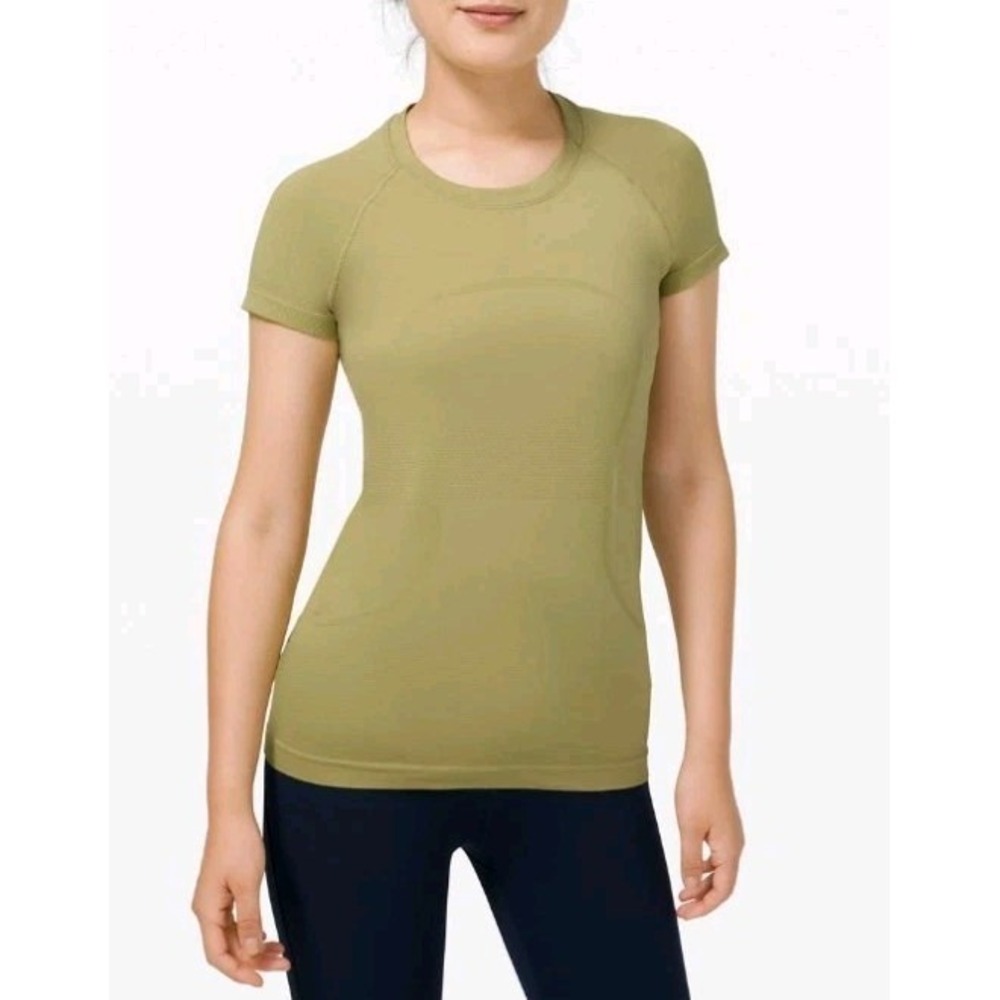 Lululemon Shirt Women 12 Hazel Green Swiftly Tech Short Sleeve Seamless Run Yoga